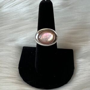 925 Sterling Silver and Pink-of-Mother of Pearl Ring - Size 7